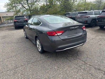 2016 Chrysler 200 Limited
