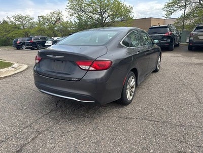 2016 Chrysler 200 Limited