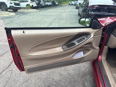 2004 Ford Mustang V6 Deluxe