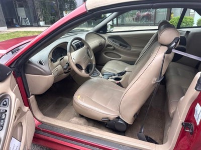2004 Ford Mustang V6 Deluxe