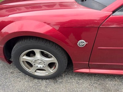 2004 Ford Mustang V6 Deluxe