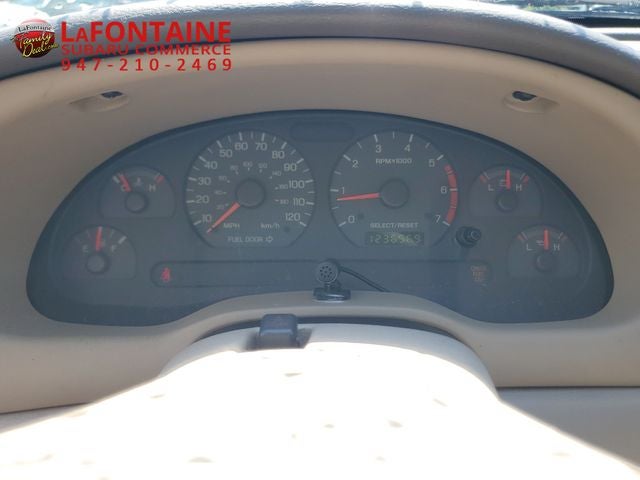2004 Ford Mustang V6 Deluxe