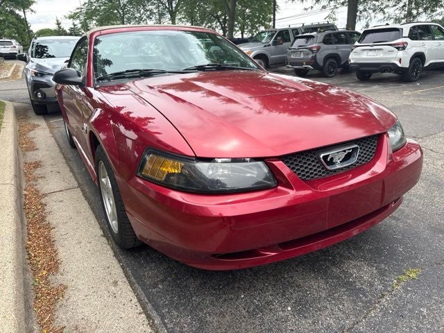 2004 Ford Mustang V6 Deluxe