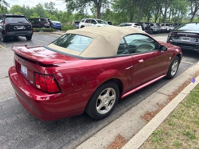 2004 Ford Mustang V6 Deluxe
