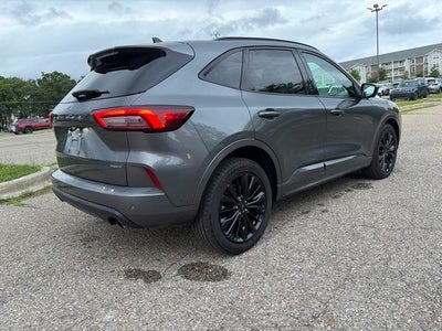 2023 Ford Escape Hybrid ST-Line Elite