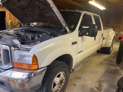2001 Ford F-350SD Lariat DRW
