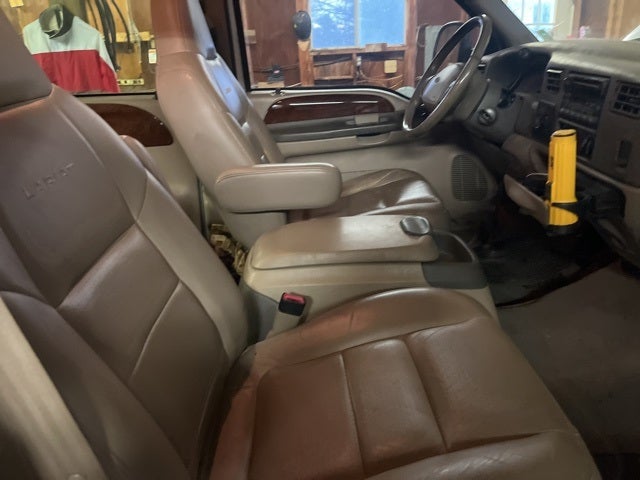 2001 Ford F-350SD Lariat DRW