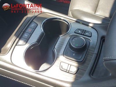 2022 GMC Acadia SLT
