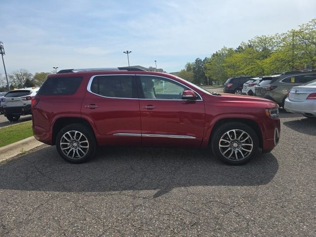 2023 GMC Acadia Denali