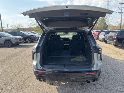 2025 Chevrolet Traverse RS