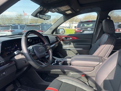 2025 Chevrolet Traverse RS