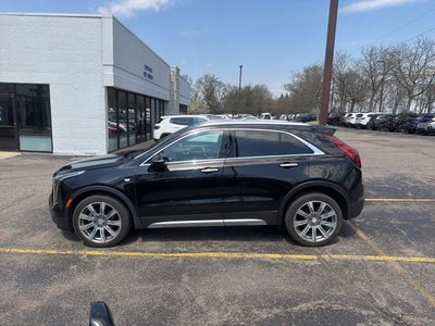 2023 Cadillac XT4 Premium Luxury
