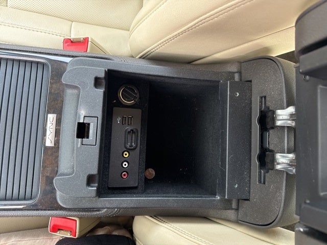 2014 Lincoln MKS Base