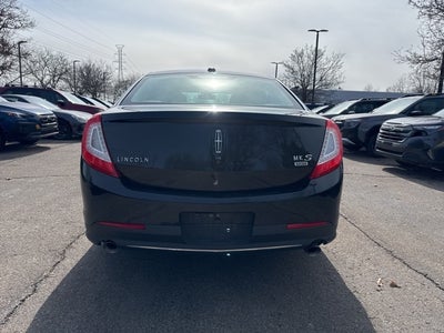 2014 Lincoln MKS Base