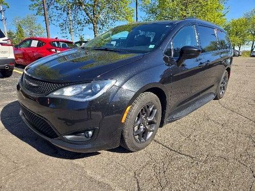 2019 Chrysler Pacifica Touring L Plus