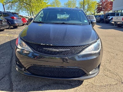 2019 Chrysler Pacifica Touring L Plus