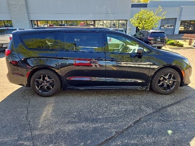 2019 Chrysler Pacifica Touring L Plus