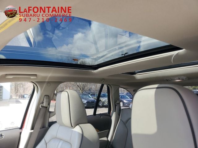 2012 Lincoln MKX Base