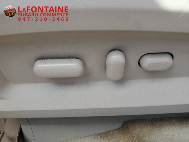 2012 Lincoln MKX Base