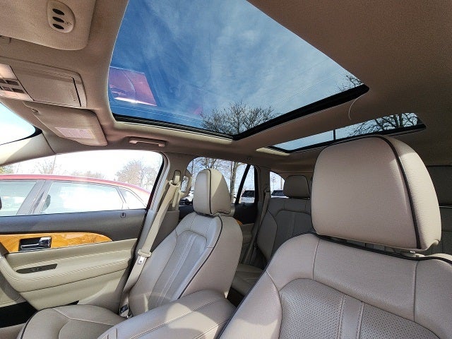 2012 Lincoln MKX Base