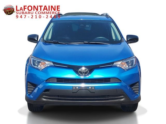 Used 2018 Toyota RAV4 LE with VIN 2T3ZFREVXJW502302 for sale in Commerce Charter Township, MI