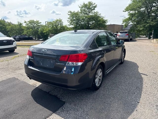 2011 Subaru Legacy 2.5i Premium