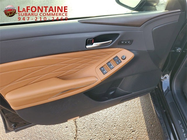 2022 Toyota Avalon Hybrid Limited