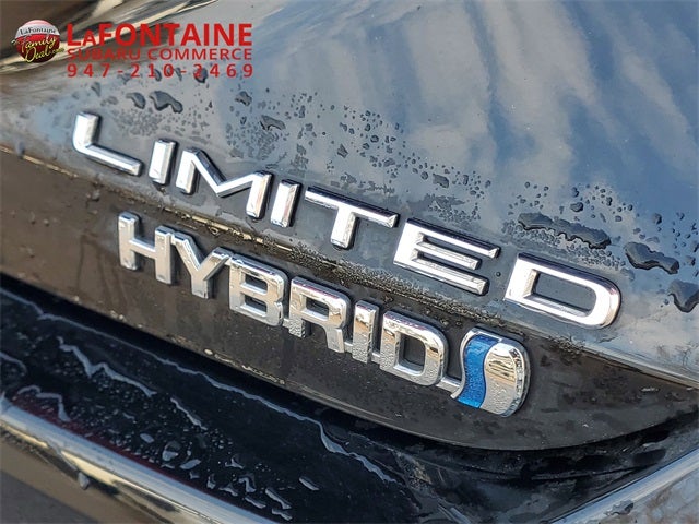 2022 Toyota Avalon Hybrid Limited