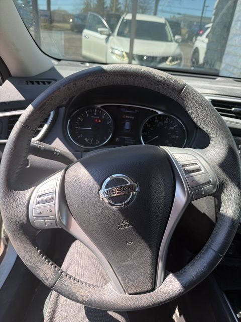 2015 Nissan Rogue SL