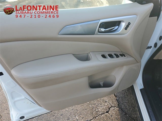 2017 Nissan Pathfinder SL