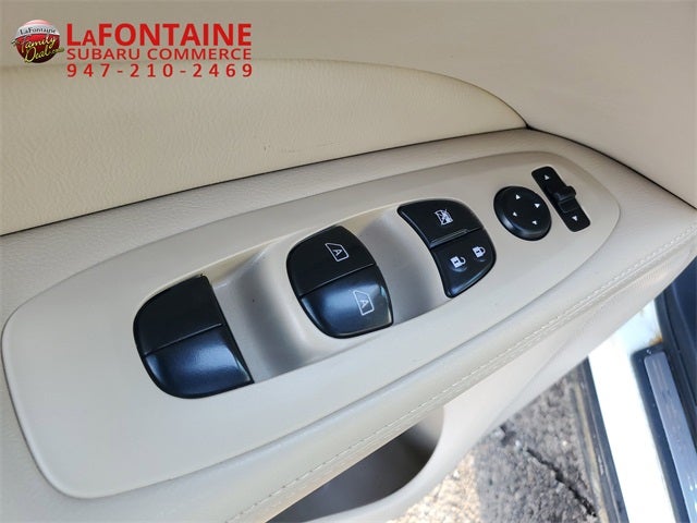 2017 Nissan Pathfinder SL