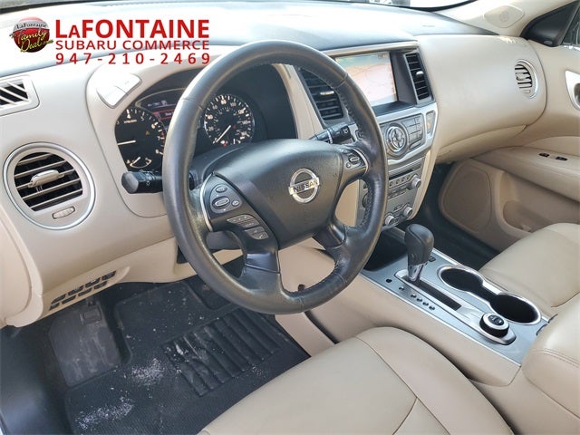 2017 Nissan Pathfinder SL