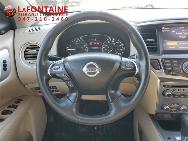 2017 Nissan Pathfinder SL