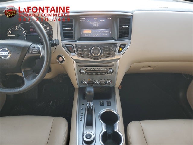 2017 Nissan Pathfinder SL