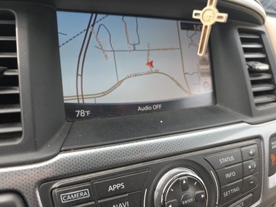 2017 Nissan Pathfinder SL