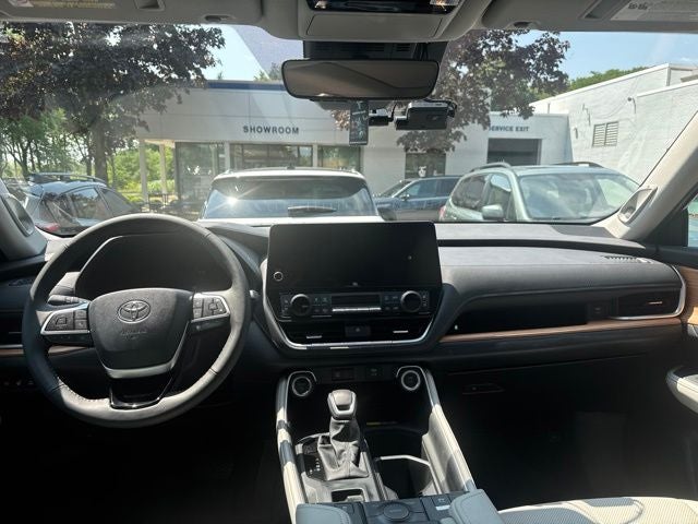 2026 Toyota Grand Highlander Hybrid Limited