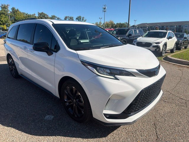 2023 Toyota Sienna XSE 7 Passenger