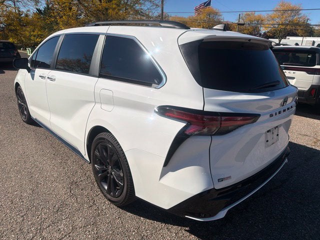 2023 Toyota Sienna XSE 7 Passenger