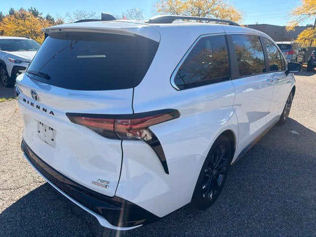 2023 Toyota Sienna XSE 7 Passenger