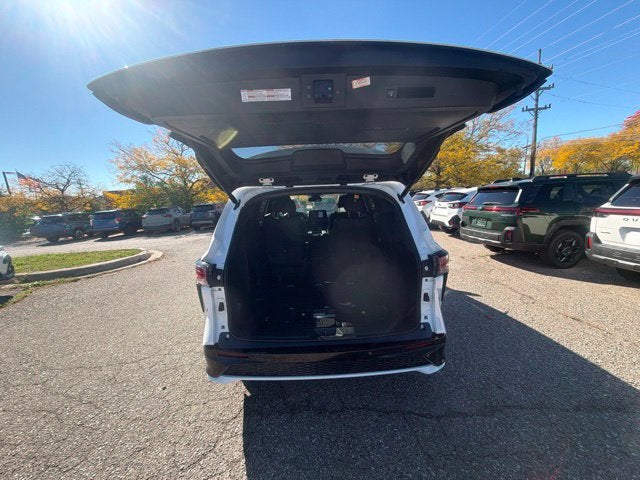 2023 Toyota Sienna XSE 7 Passenger