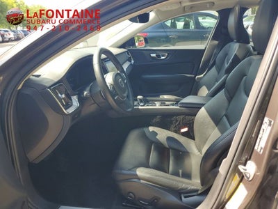 2024 Volvo S60 B5 Core Dark Theme