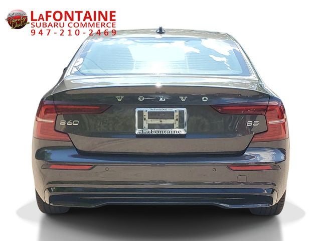 2024 Volvo S60 B5 Core Dark Theme