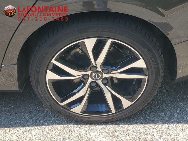 2024 Volvo S60 B5 Core Dark Theme