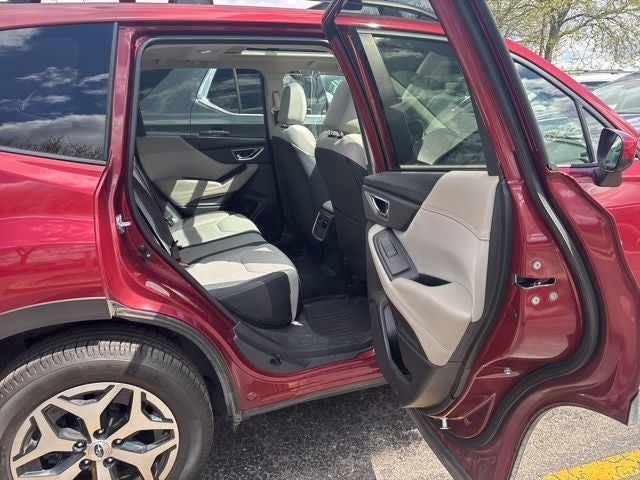 2024 Subaru Forester Premium