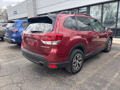 2024 Subaru Forester Premium