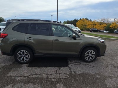 2024 Subaru Forester Premium