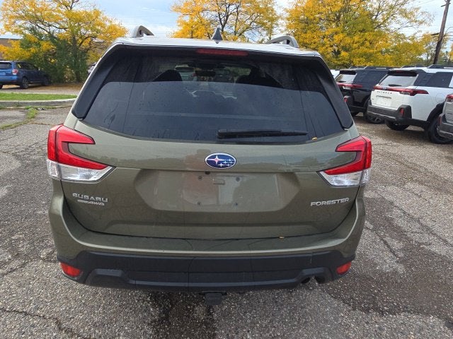 2024 Subaru Forester Premium