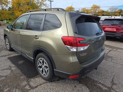 2024 Subaru Forester Premium