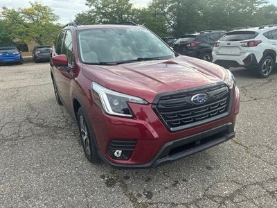 2024 Subaru Forester Premium