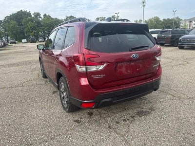 2024 Subaru Forester Premium